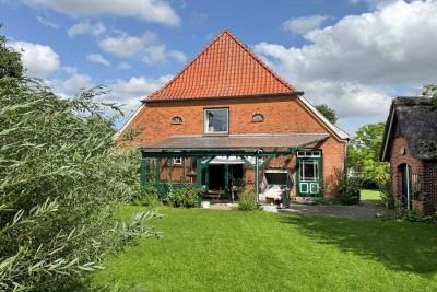 Charmantes Bauernhaus mit großem Grundstück!