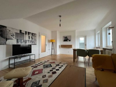 Gemütliche möblierte Dachgeschosswohnung in ruhiger Lage - ab 1. November 2025 oder früher.