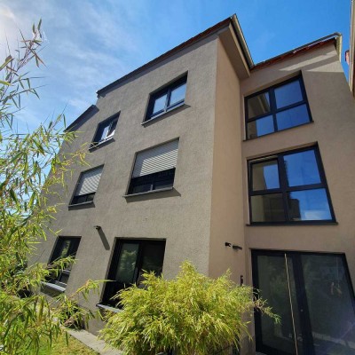 Exklusive 4-Raum-Wohnung mit gehobener Innenausstattung mit EBK in Bensheim