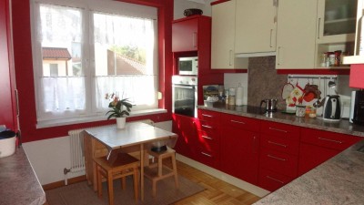 Einfamilienhaus mit vielen Zimmern in ruhiger Lage !