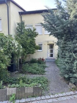 Schönes und gepflegtes 6-Raum-Reihenhaus in Vaihingen an der Enz