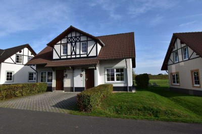 Ihr eigenes Ferienhaus in Deutschland, in einem Park mit eigenem Golfplatz.(1515)