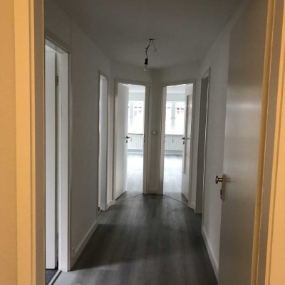 Ideal für 1 Pers.-Haush.: Helle CITY-Whg NMS , 77m², St'pl., Nähe FEK,BHF,DOC. BAB 215+BAB 4 direkt