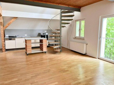 Moderne Dachgeschoßwohnung mit Galerie im Nonntal