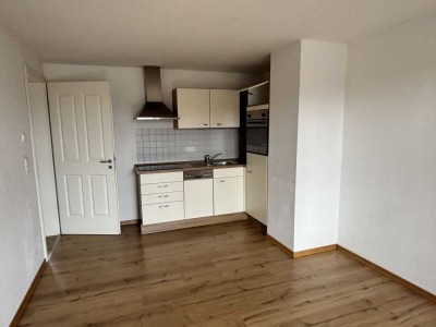 Gepflegte 1,5-Raumwohnung mit Balkon und Einbauküche