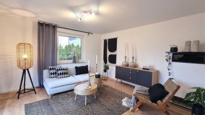 **Traumhafte, sanierte 3-Zi Wohnung mit 2 Balkonen, Hobbyraum und Garten**