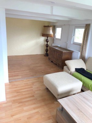 SONNIGE, RENOVIERTE 4 ZIMMERWOHNUNG