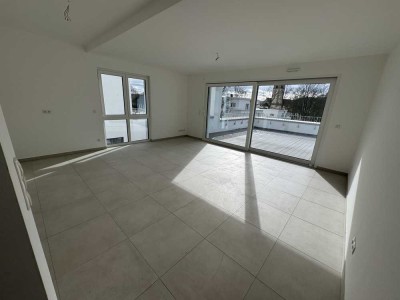 Helle Wohnung mit großem Balkon
