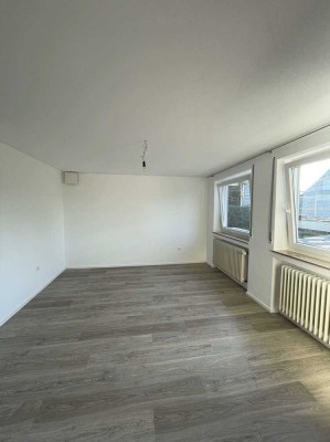 1-Zimmerwohnung mit Terrasse und Einbauküche in Grafenberg