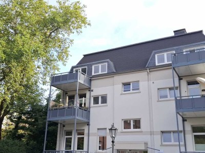 Gelsenkirchen-Erle! 
Modernisierte Altbau-Dachgeschosswohnung mit Süd-Westbalkon.