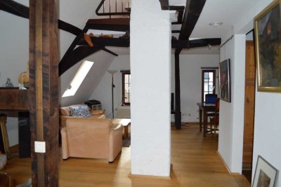 Ansprechende und gepflegte 3-Zimmer-Maisonette-Wohnung mit Balkon und Einbauküche in Montabaur
