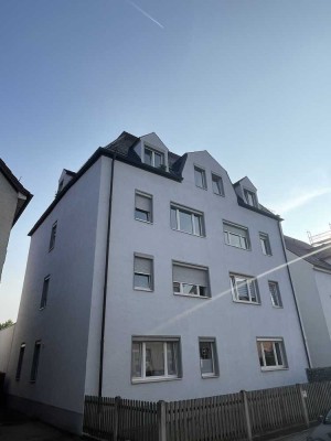 Erstbezug nach Kernsanierung: Exklusive 2-Zimmer-Wohnung mit Einbauküche in Augsburg