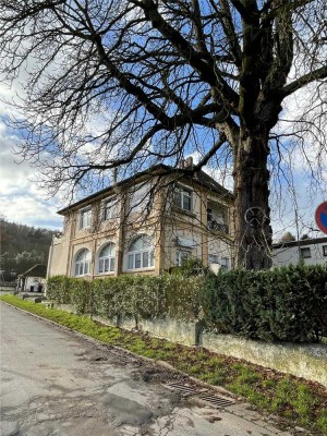 Stattliche historische Wohn- und Gewerbeimmobilie in Hameln. Idyllische Lage.