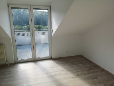 Schöne 3,5-Zimmer-Wohnung in Pielenhofen mit Blick auf die Naab