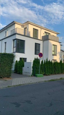 Günstiges 4-Raum-Mehrfamilienhaus mit gehobener Innenausstattung und EBK in Hamburg Hummelsbüttel