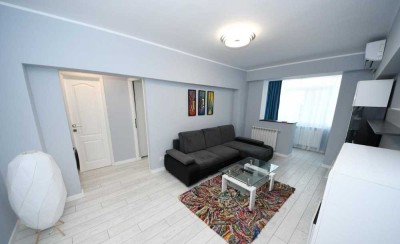 Stilvolle, sanierte 2-Zimmer-Wohnung mit Balkon und EBK in Aldingen
