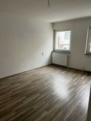 schöne ein-Zimmer- Wohnung zu vermieten in Pirmasens