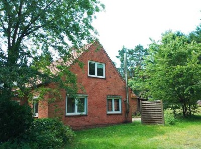 COTTAGE-STYLE - naturnah und gegenüber einer Reitanlage !