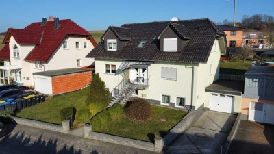 WERTIGES UND GEPFLEGTES 3-FAMILIENHAUS IN EXPONIERTER LAGE! KEINE KÄUFERPROVISION!