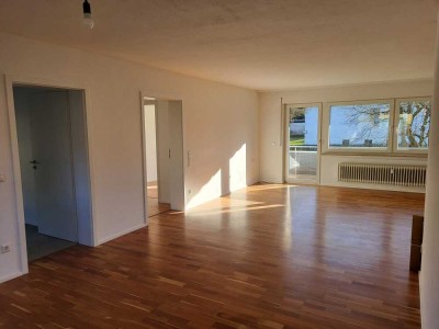 Helle 4,5 Zi. Wohnung, umfassend saniert, in ruhiger Lage von Ergenzingen