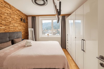 Wohnen über den Dächern: Helle 4-Zimmer-Traumwohnung mit großer Terrasse