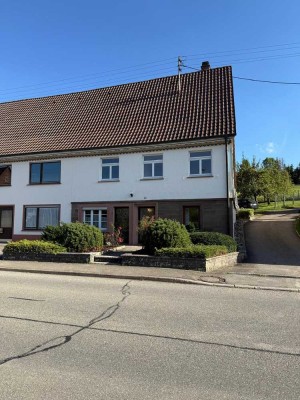 Charmantes saniertes Altbauhaus mit schönem Garten