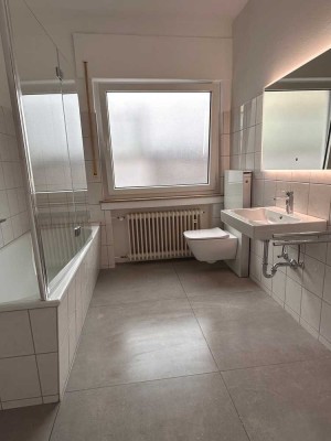 Helle frisch renovierte Wohnung mit Aufzug im Herzen von Bad Neuenahr