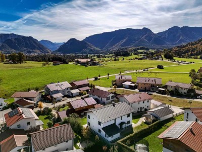 Exklusive Dachgeschosswohnung mit atemberaubendem Panoramablick in den Alpen