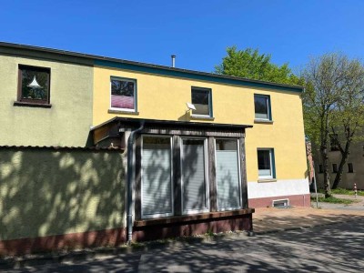 DEUTSCHMANN IMMOBILIEN ***** ivd - Zentral gelegene Ferienwohnung / Doppelhaushälfte in Ostseenähe!