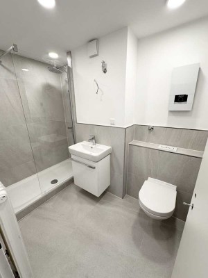 Luxuriöse 3-Zimmer-Wohnung mit Balkon im 2. OG in Neuss