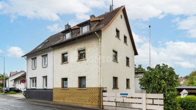 Charmante Doppelhaushälfte mit großzügigem Garten