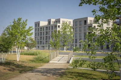 Neu und direkt am Park: Helle 3,5-Zimmerwohnung mit Dachterrasse