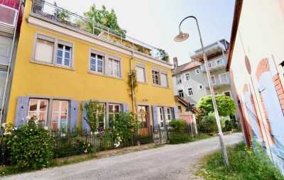 Historisches Stadthaus in zentraler Lage in KN-Petershausen 5,5 Räume, 190qm