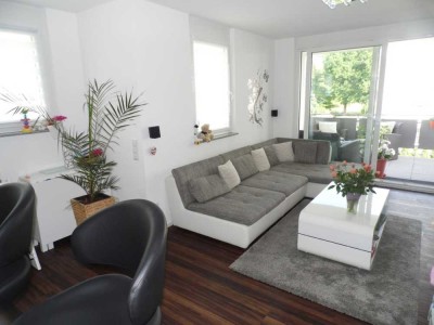 Exklusive, neuwertige 4-Zimmer-Wohnung mit Balkon und Einbauküche in Stuttgart