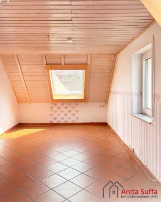 Vielseitiges Wohn- und Geschäftshaus mit Terrasse und Balkon.