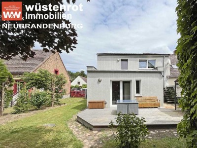 WOHNHAUS MIT GROSSER SCHEUNE UND EINBAUKÜCHE + ZWEI BÄDER + DACHTERRASSE + NEUER HEIZUNG