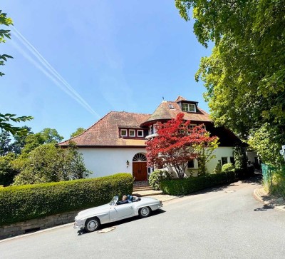 Denkmalgeschützte Jugendstilvilla. Ein Zuhause mit Geschichte und Stil.
