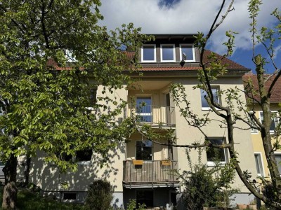 Mehrfamilienhaus, 3 Garagen, grüner Baum, Bayreuth nahe Festspielhügel