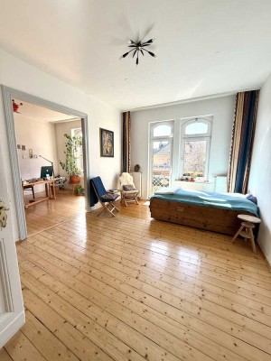 Charmante Altbauwohnung mit schönen Holzdielen!