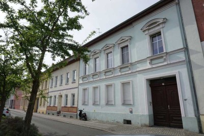 Helle 2-Zimmer-Wohnung im Hinterhof