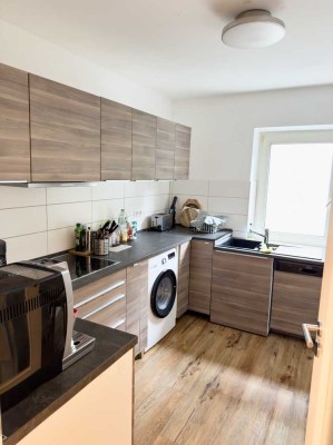 4-zimmer helle Wohnung mit Home-Office im Herzen von Augsburg – verfügbar ab 01.11.2025