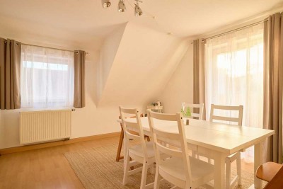 5-Zi-Wohnung in kleiner Einheit mit Balkon und Stellplatz auf der Suche nach einer neuen Familie!