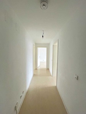 Kleine 2 ZKB Wohnung zu vermieten !