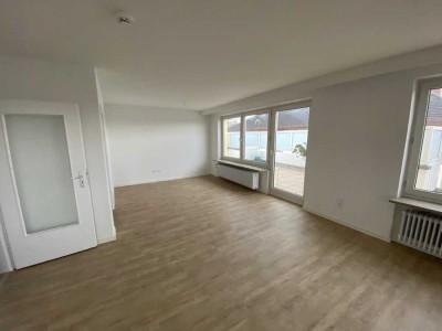 Lichtdurchflutete 3-Zimmer-Penthousewohnung mit umlaufender Terrasse & Garagenplatz in Top-Lage!