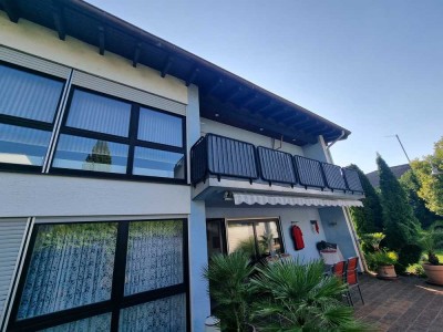Stilvolle 4-Zimmer-Wohnung mit gehobener Innenausstattung/ Balkon u. Einbauküche in Mainz-Hechtsheim