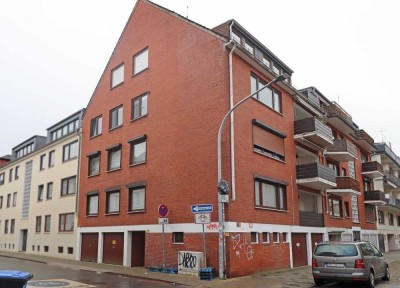 Bremen-Alte-Neustadt: Attraktive 4-Zimmer-Wohnung mit Garage in zentraler Lage
