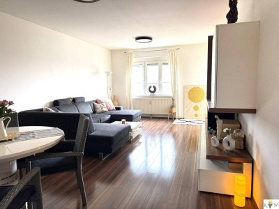 ​​​​​​​Zentral gelegene 3-Zimmer-Dachgeschosswohnung mit Balkon in Schwechat! Auch für Anleger geeignet!