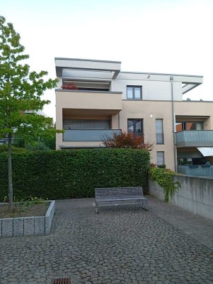 Neuwertige 3-Zimmer-Wohnung in zentraler Lage