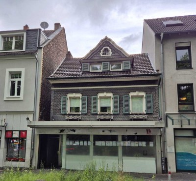 Stadthaus in zentraler Lage von Bergisch Gladbach !!!