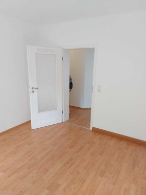Köln Mülheim - 2 Zimmer Wohnung, Küche, Bad